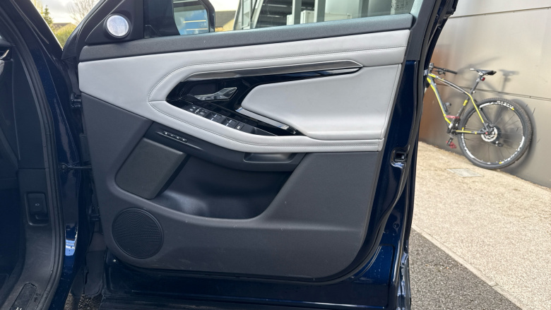 Land Rover Range Rover Evoque 2.0 D200 R-Dynamic HSE 5dr Auto Diesel Hatchback